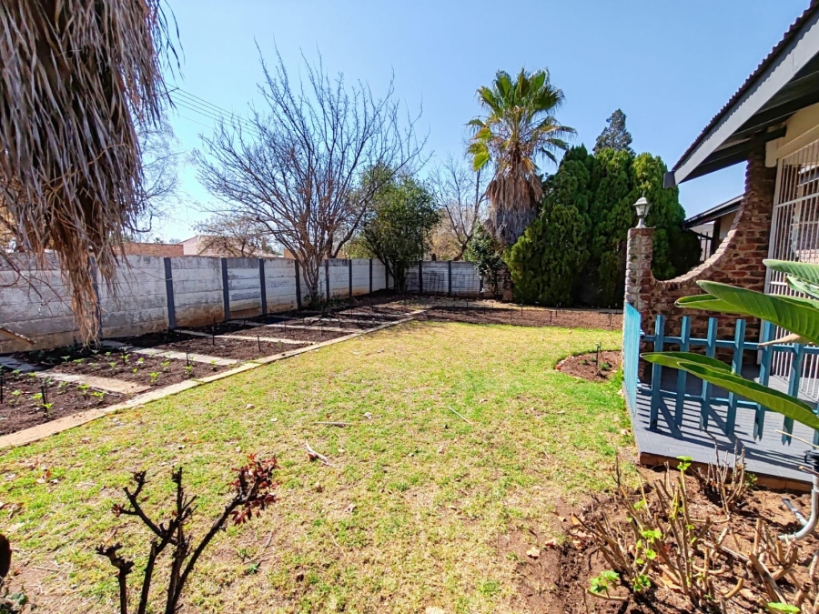 5 Bedroom Property for Sale in Miederpark North West